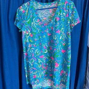 Lilly Pulitzer size M t-shirt